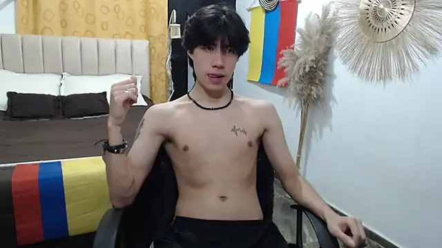 Elio-cam online show from June 29, 6:19 am