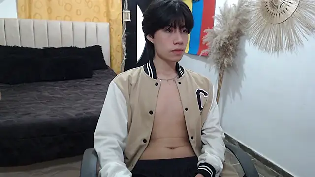 Elio-cam online show from August 5, 2:11 pm