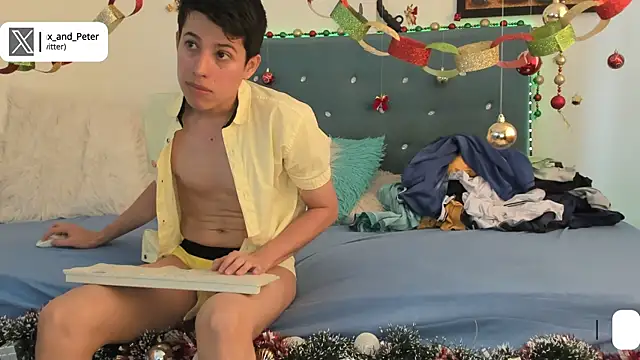 Max and Peter online show from December 5, 3:28 pm