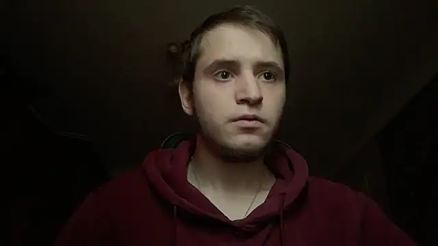 sweaticeboy online show from December 14, 11:17 am