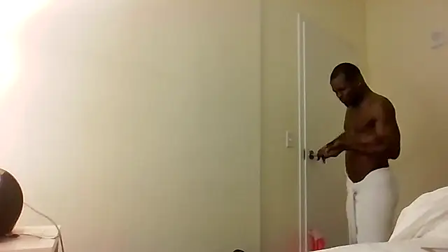 Maculine Stayr online show from April 24, 6:49 am