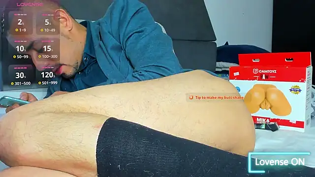 jhonyalzate2 online show from February 13, 4:41 am