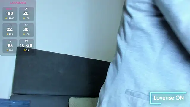 jhonyalzate2 online show from November 30, 1:51 am