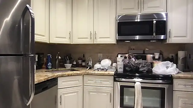 BigGuyMuscle online show from November 19, 2:55 am