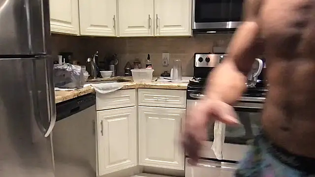 BigGuyMuscle online show from November 21, 3:16 am