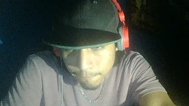 AlexAlejandro13 online show from October 5, 7:45 am