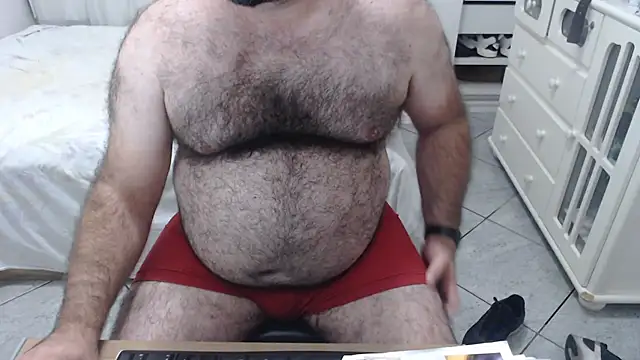 Snapshot of MysterBearMG chatting on February 27, 12:19 am MysterBearMG online show from February 27, 12:19 am