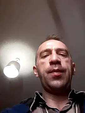 Snapshot of theSmallest-dick chatting on December 7, 9:00 pm theSmallest-dick online show from December 7, 9:00 pm
