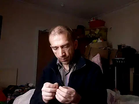 Snapshot of theSmallest-dick chatting on December 17, 4:53 pm theSmallest-dick online show from December 17, 4:53 pm