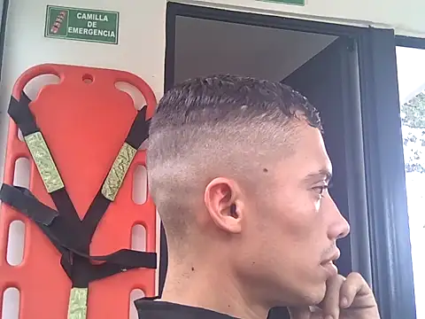 Pabon2002 online show from April 10, 8:05 pm