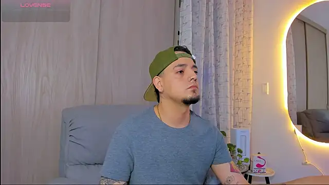 alejandro calderon1 online show from November 7, 6:06 am