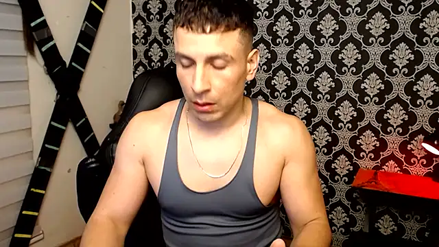 bayronfit online show from August 7, 4:08 am