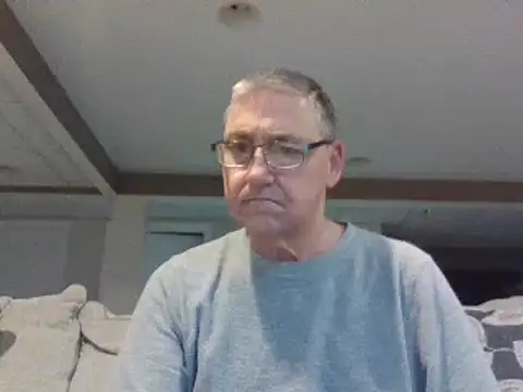 Snapshot of takeitall101 chatting on December 28, 6:28 am takeitall101 online show from December 28, 6:28 am