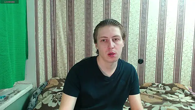 darienlarge online show from October 22, 3:49 pm