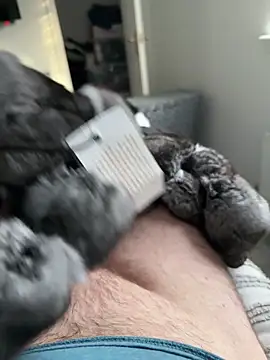 Snapshot of Furdale chatting on September 19, 5:13 pm Furdale online show from September 19, 5:13 pm