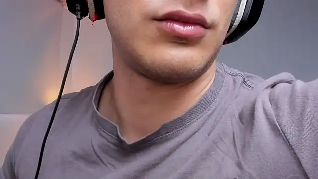 AlexRivera6 online show from January 10, 10:36 pm