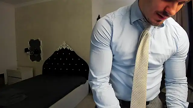 WilsonJules online show from November 21, 5:17 am