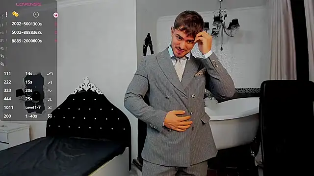 WilsonJules online show from November 19, 5:07 am