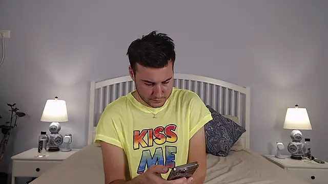 Snapshot of JustinMorrisX chatting on September 13, 9:10 am JustinMorrisX online show from September 13, 9:10 am