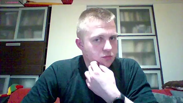 Snapshot of Matttthees chatting on January 22, 8:17 pm Matttthees online show from January 22, 8:17 pm
