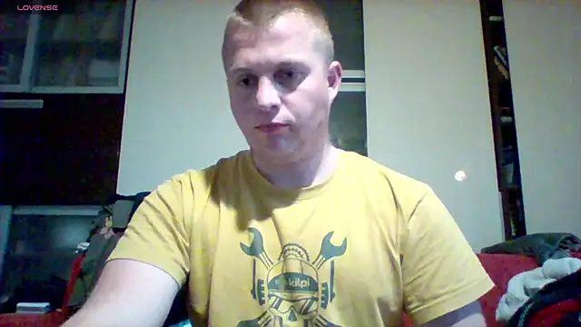Snapshot of Matttthees chatting on October 8, 5:23 am Matttthees online show from October 8, 5:23 am