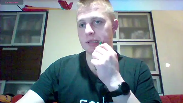 Snapshot of Matttthees chatting on January 19, 2:47 am Matttthees online show from January 19, 2:47 am