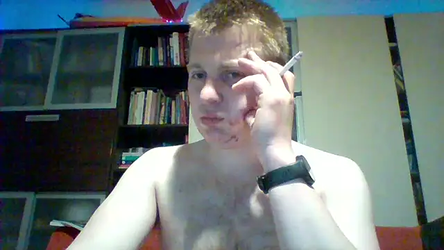 Snapshot of Matttthees chatting on February 25, 3:42 am Matttthees online show from February 25, 3:42 am