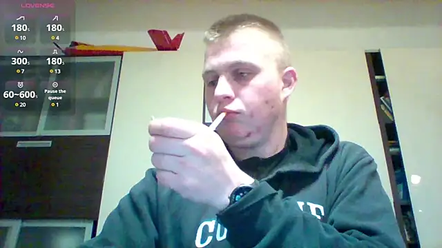 Snapshot of Matttthees chatting on January 26, 5:55 pm Matttthees online show from January 26, 5:55 pm