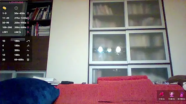 Snapshot of Matttthees chatting on December 12, 5:10 am Matttthees online show from December 12, 5:10 am