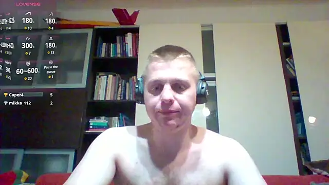 Snapshot of Matttthees chatting on January 27, 4:41 am Matttthees online show from January 27, 4:41 am