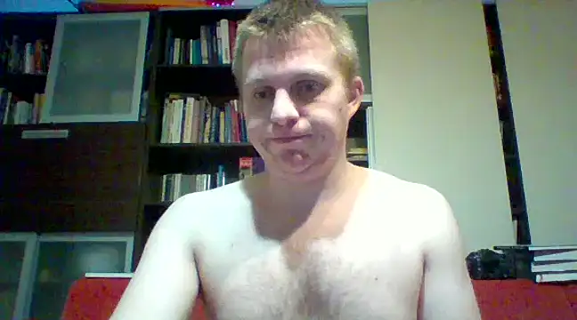 Snapshot of Matttthees chatting on December 20, 9:28 pm Matttthees online show from December 20, 9:28 pm