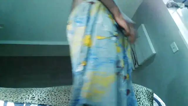 bobbiebone1xh online show from October 28, 1:35 pm