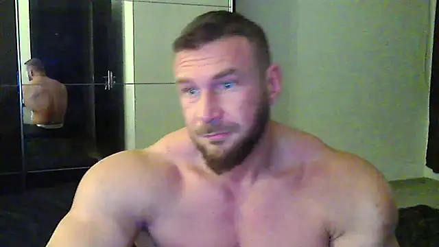 muscularkevin online show from December 18, 4:30 am