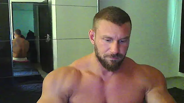 muscularkevin online show from July 9, 1:37 pm