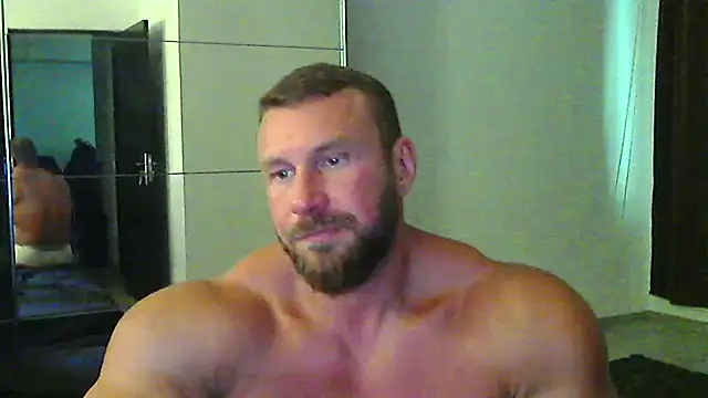 muscularkevin online show from July 11, 1:57 pm