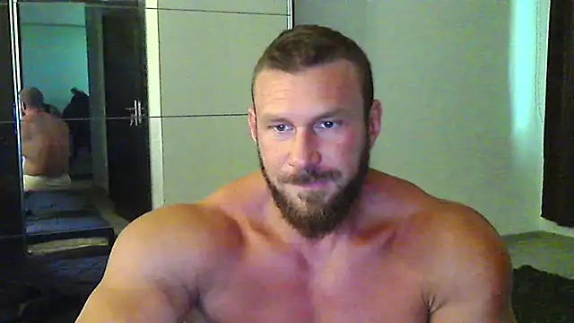 muscularkevin online show from June 30, 1:23 pm