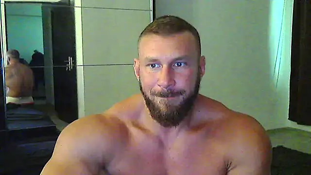 muscularkevin online show from July 1, 1:34 pm