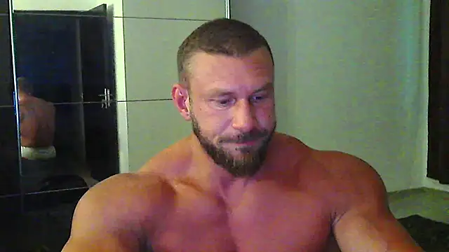 muscularkevin online show from July 29, 3:27 am