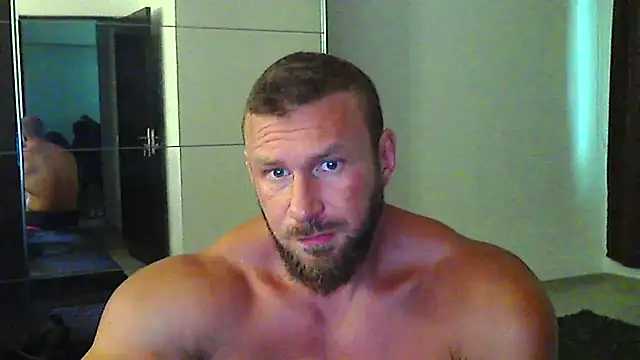 muscularkevin online show from June 25, 1:16 pm