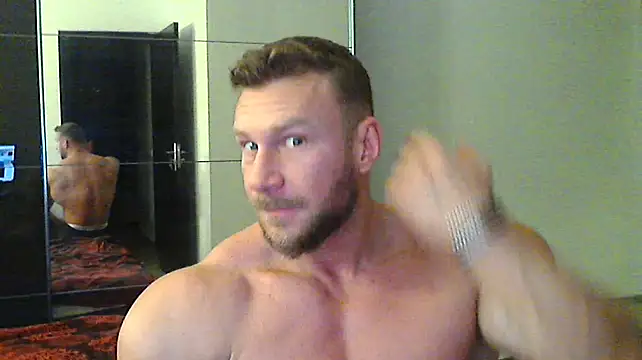 muscularkevin online show from December 16, 4:34 am