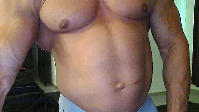 muscularkevin online show from September 16, 1:34 pm