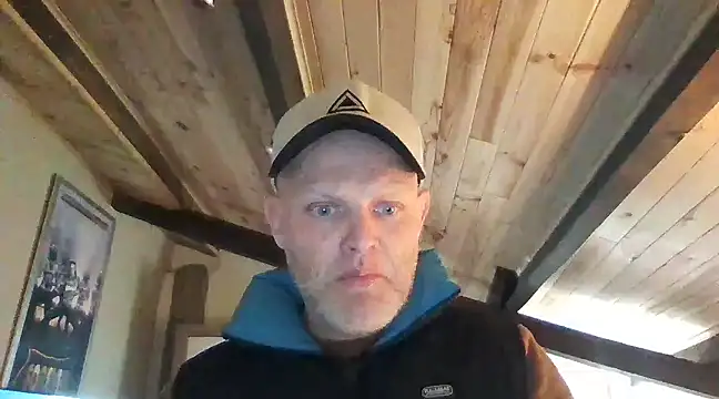 davigochi77bcn online show from February 27, 8:53 pm