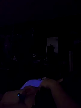 Hotredheadandtoungelasher online show from April 27, 7:05 am