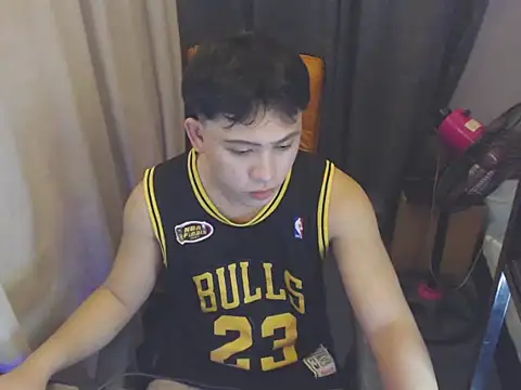princeJayX online show from June 8, 10:05 am