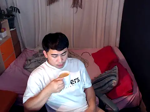 princeJayX online show from February 5, 6:53 am