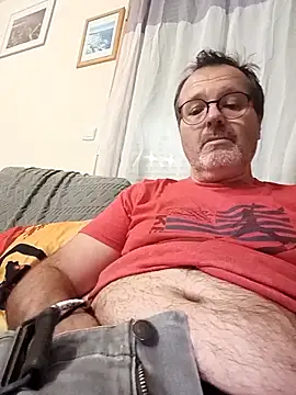 Snapshot of mike9473 chatting on October 9, 5:07 pm mike9473 online show from October 9, 5:07 pm