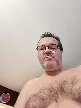 Snapshot of mike9473 chatting on September 29, 5:50 am mike9473 online show from September 29, 5:50 am