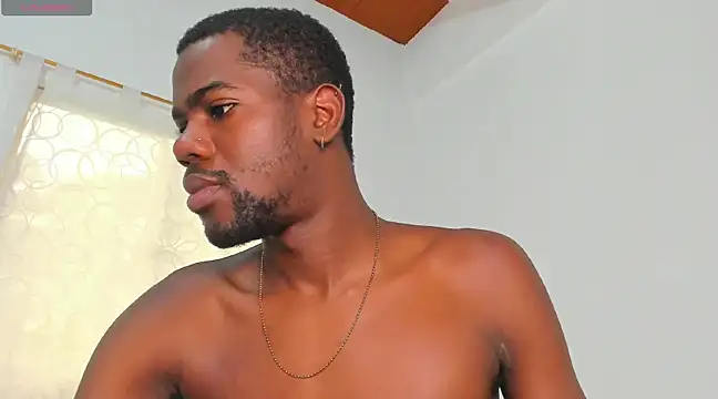 Snapshot of santi_brown chatting on March 5, 7:28 pm santi brown online show from March 5, 7:28 pm