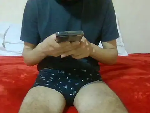 Snapshot of arabqueen chatting on February 23, 12:37 am arabqueen online show from February 23, 12:37 am