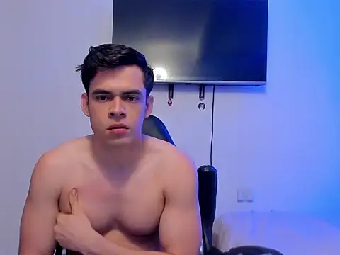 Snapshot of Lucian_Gomez_ chatting on October 1, 6:12 pm Lucian Gomez online show from October 1, 6:12 pm